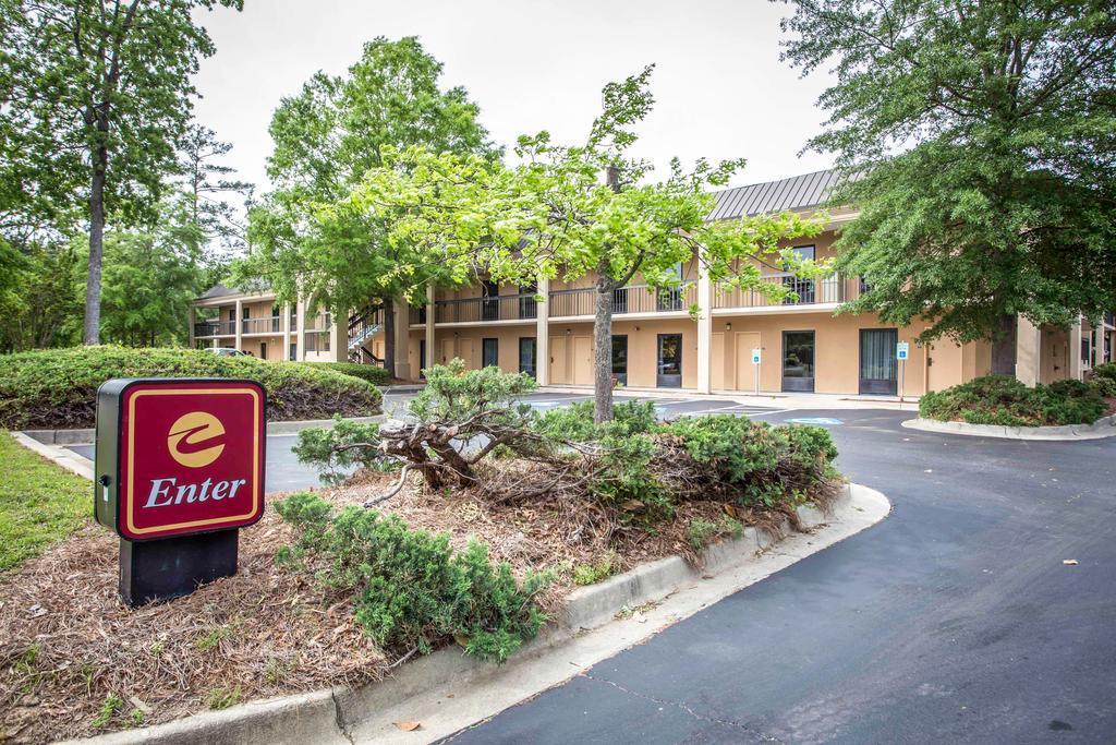 Clarion & South Hotel Aiken