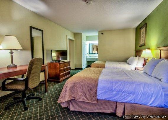 Clarion & South Hotel 3*