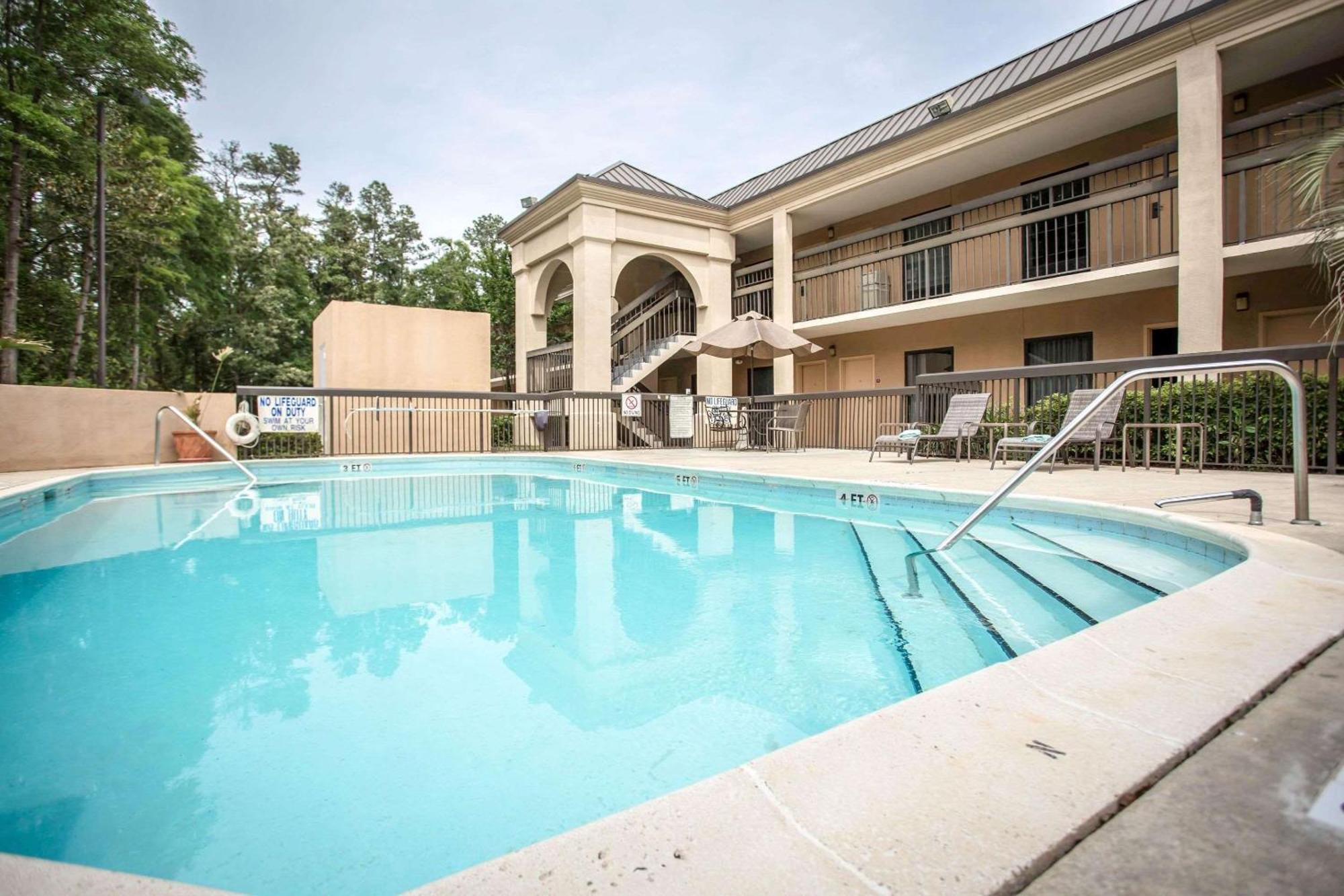 Hotel Clarion & South